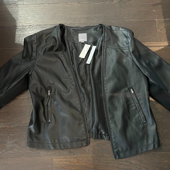 Reitmans black Faux leather blazer in XL - new with tags! - Picture 4 of 4